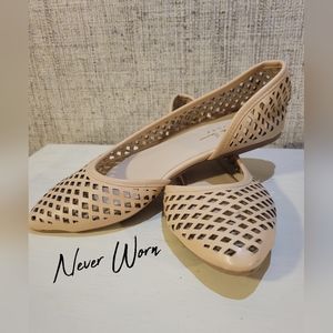 Nicole Miller - Women's Pointed toe flats, size 7